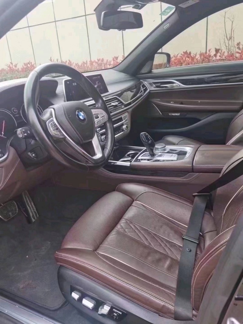 济南18年宝马7系6