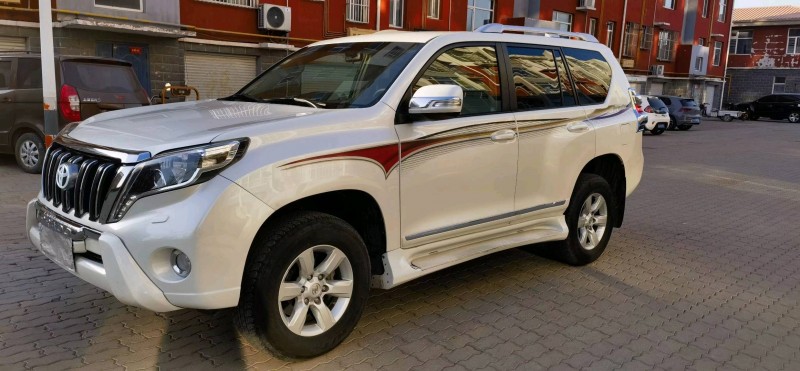 济南15年丰田普拉多3