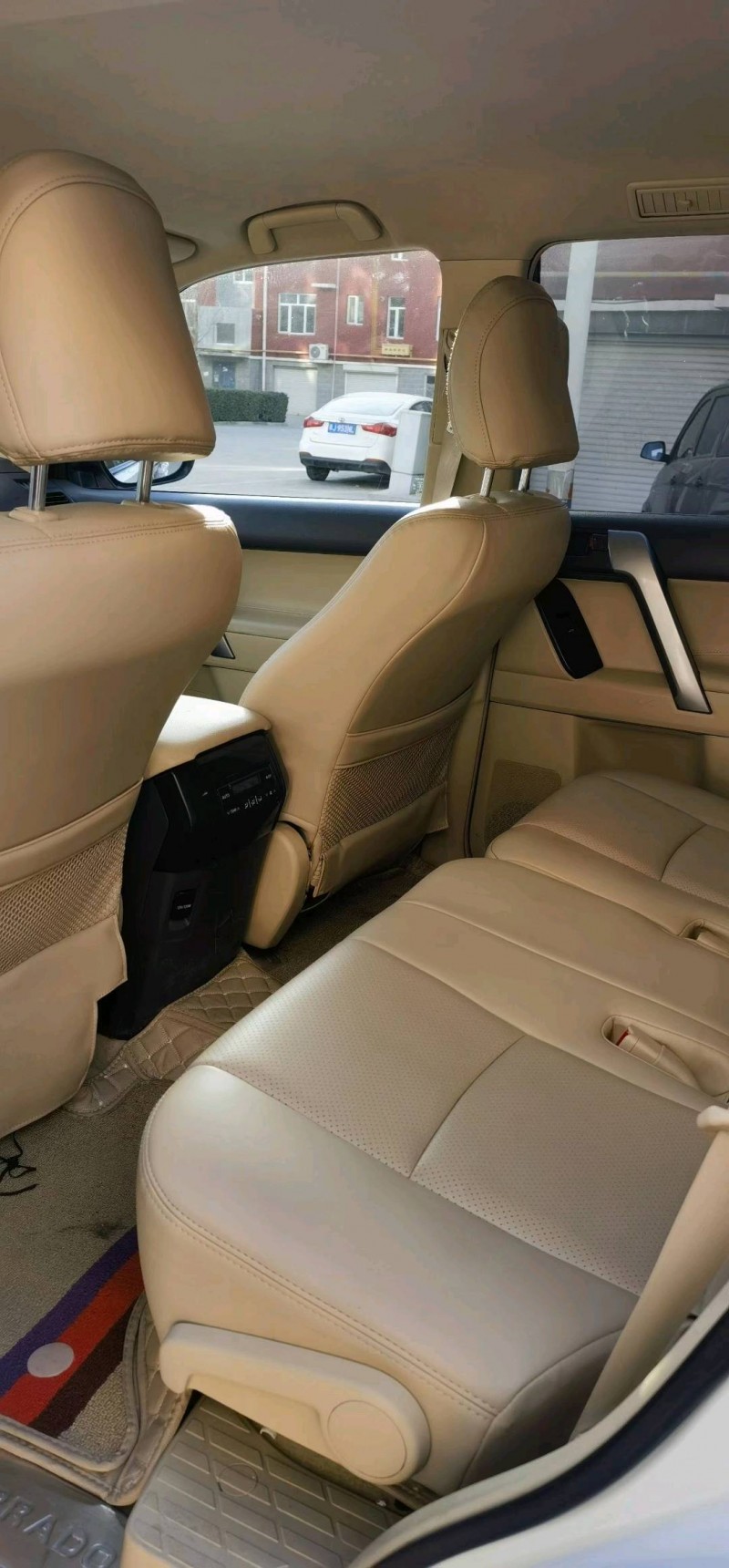 济南15年丰田普拉多7