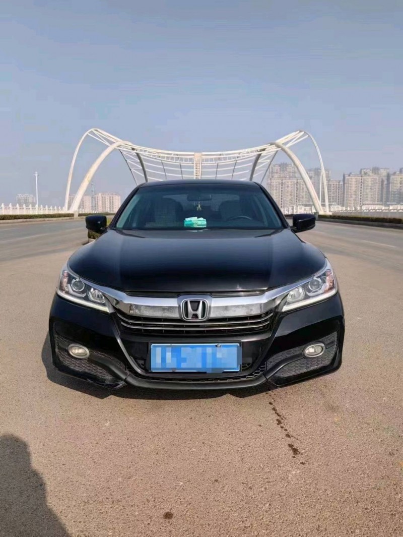 济南16年本田雅阁9