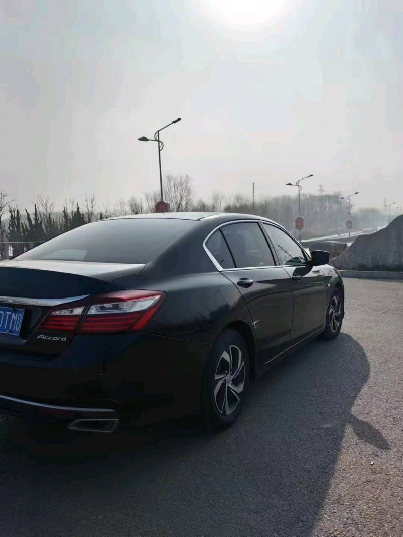 济南16年本田雅阁3