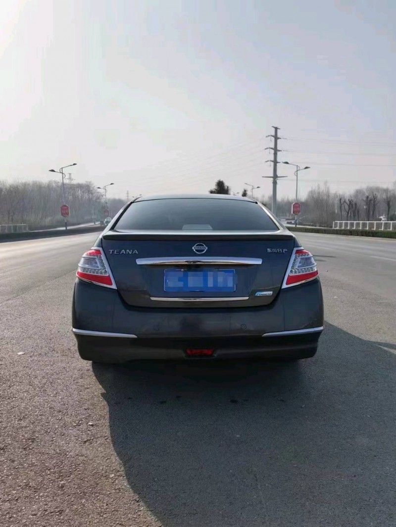 聊城13年日产天籁9