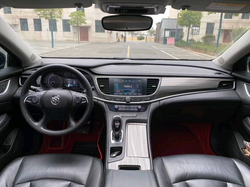 徐州19年别克君越5