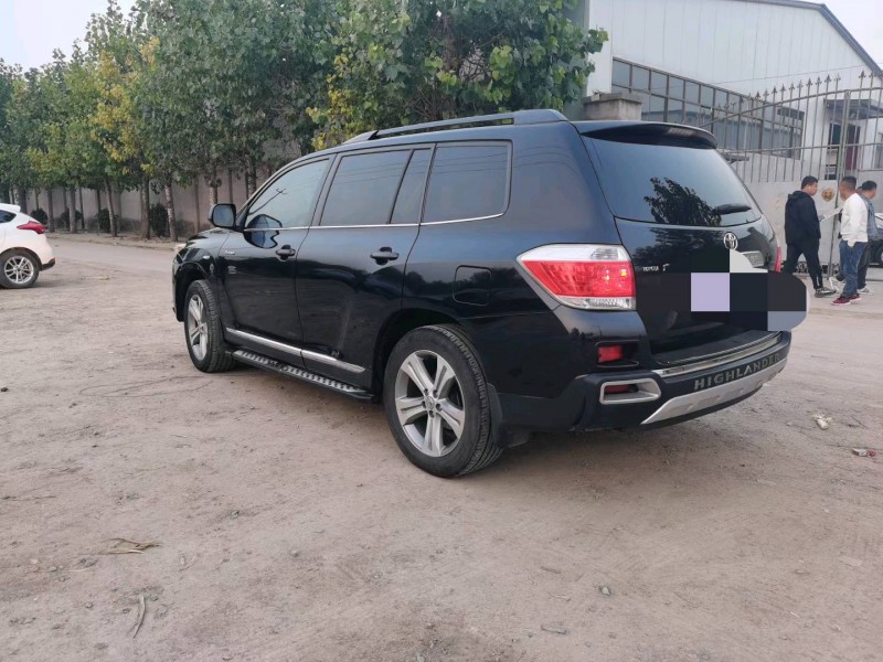 保定14年丰田汉兰达5