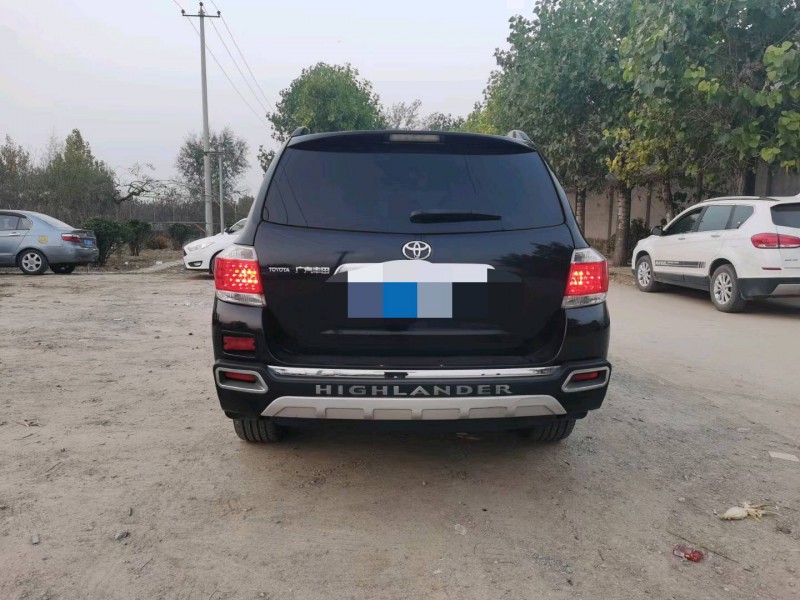 保定14年丰田汉兰达8