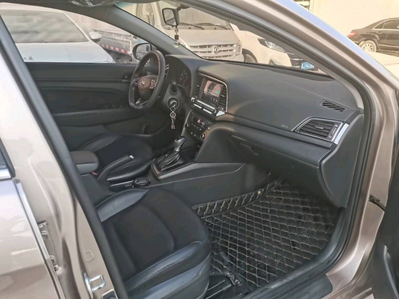 邯郸17年现代领动4