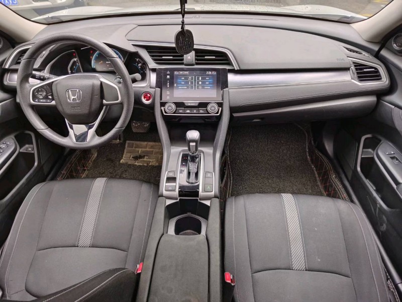 广州18年本田思域5