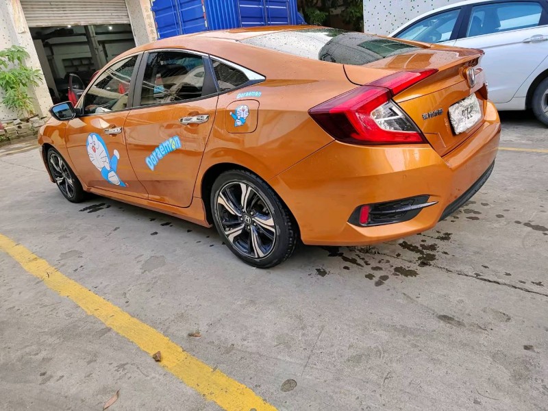 广州17年本田思域8