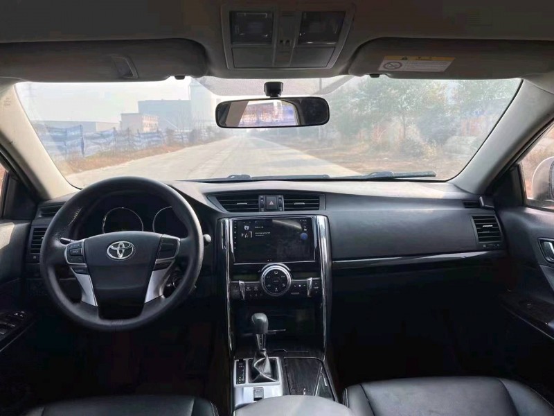 北京13年丰田锐志7