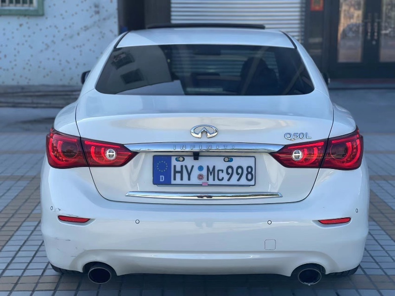 汕頭15年英菲尼迪Q50L2