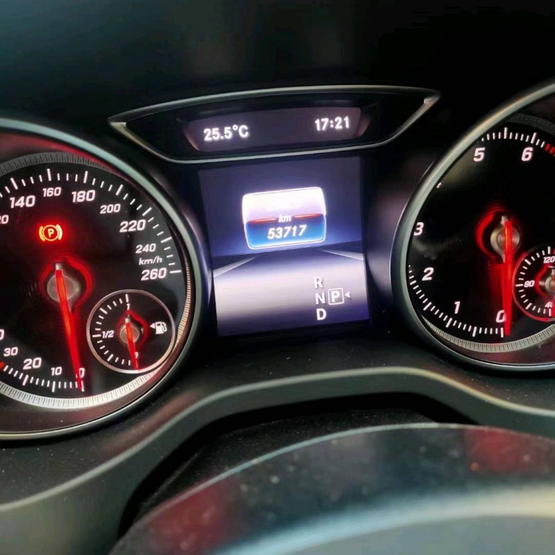 衡阳18年奔驰GLA5