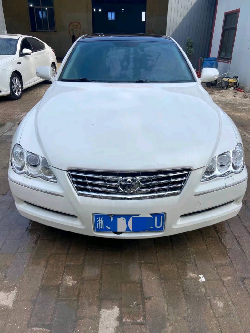 保定10年丰田锐志1