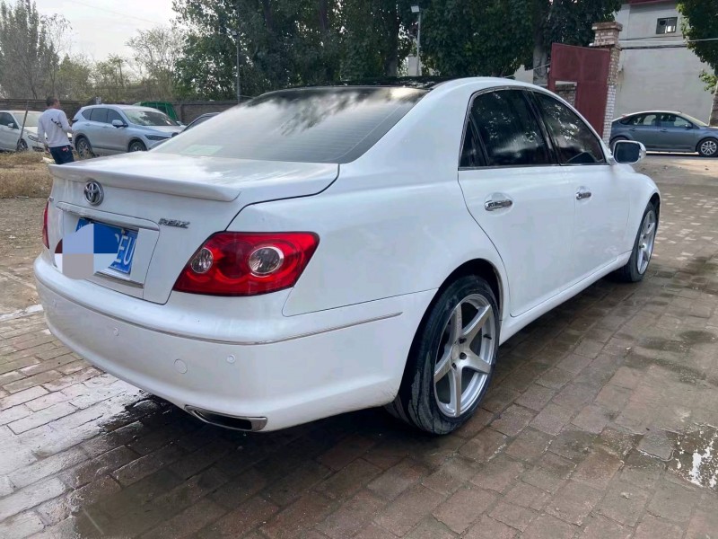 保定10年丰田锐志4