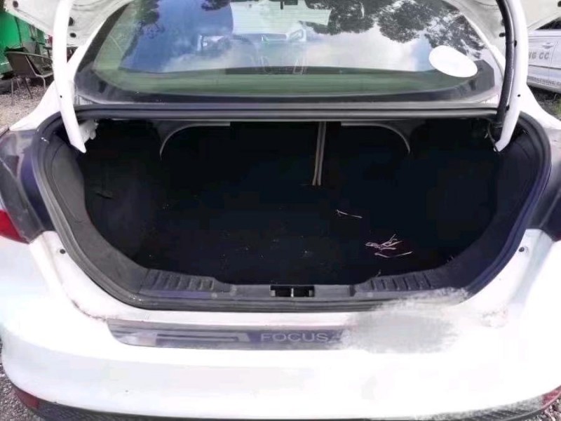 青岛13年福特福克斯7