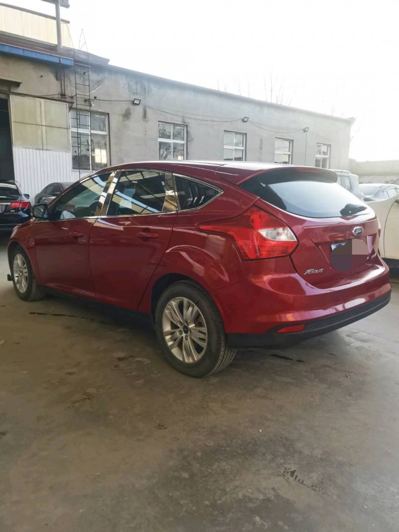 保定14年福特福克斯7