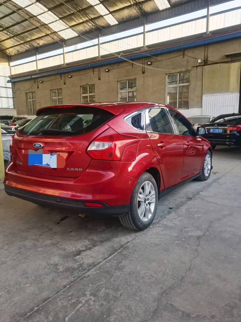 保定14年福特福克斯8