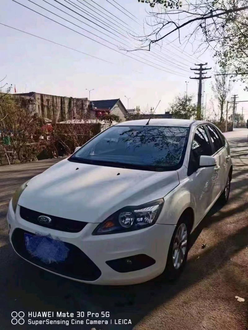 青岛14年福特福克斯2