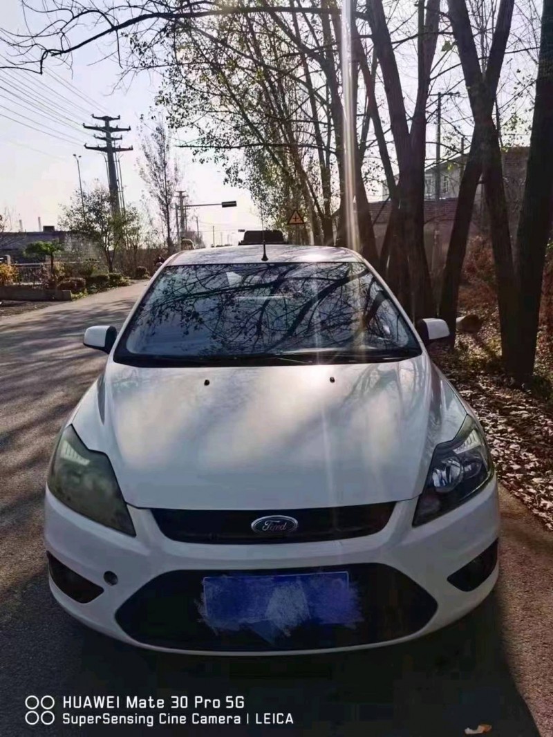 青岛14年福特福克斯1