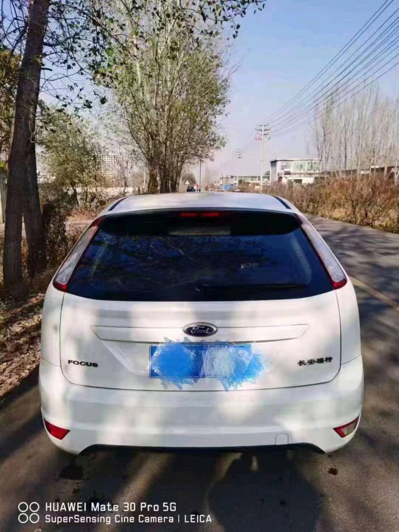 青岛14年福特福克斯9