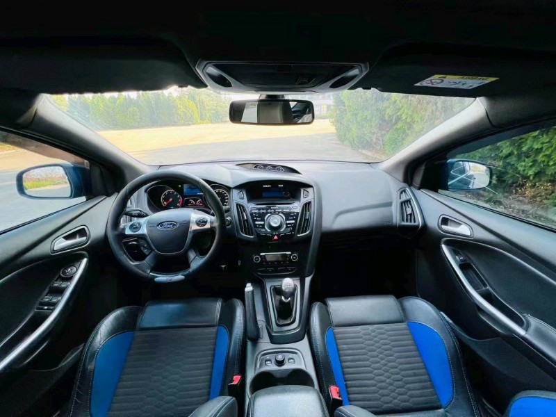 烟台15年福特福克斯6