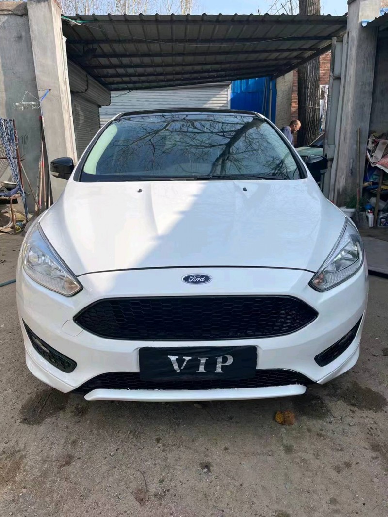 济宁17年福特福克斯1