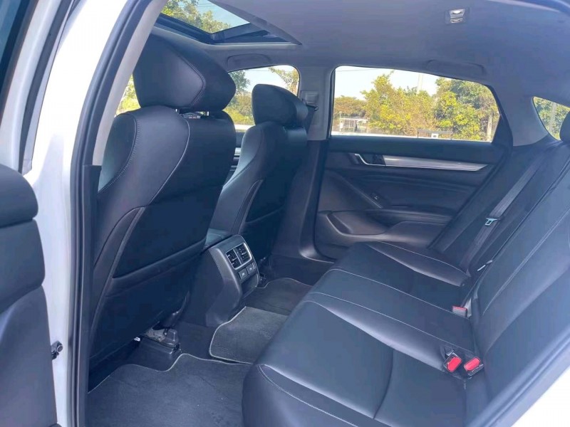 珠海22年本田雅阁8