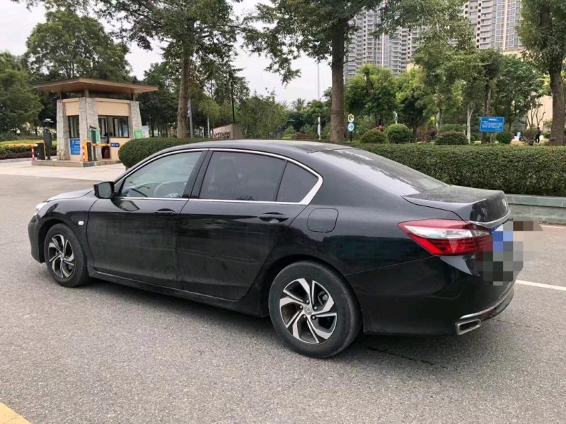 珠海17年本田雅阁6