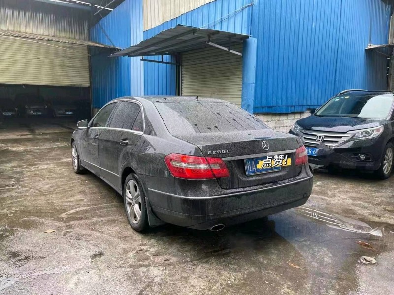 梧州12年奔驰E8