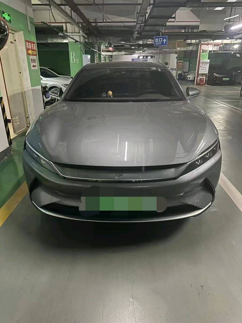 重庆22年比亚迪汉EV1