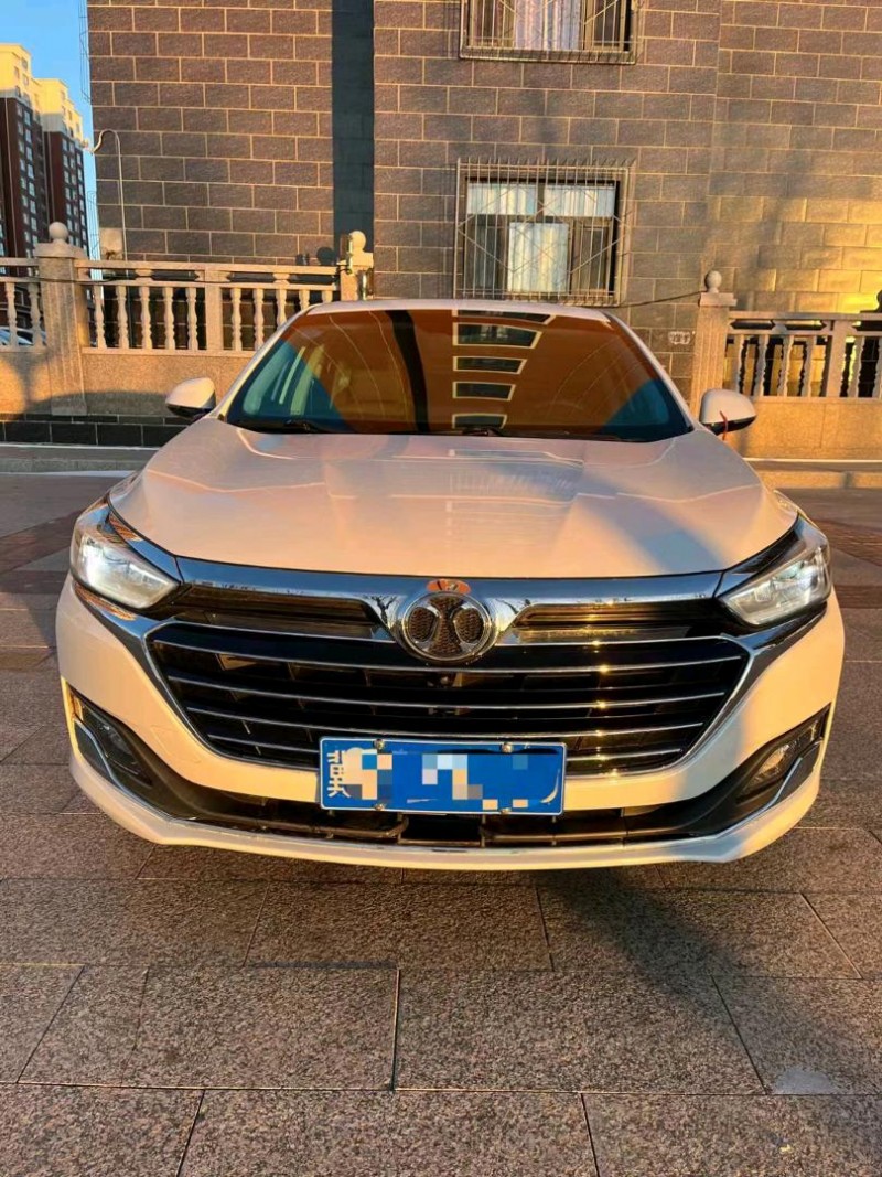 邯郸19年北汽绅宝智道2101