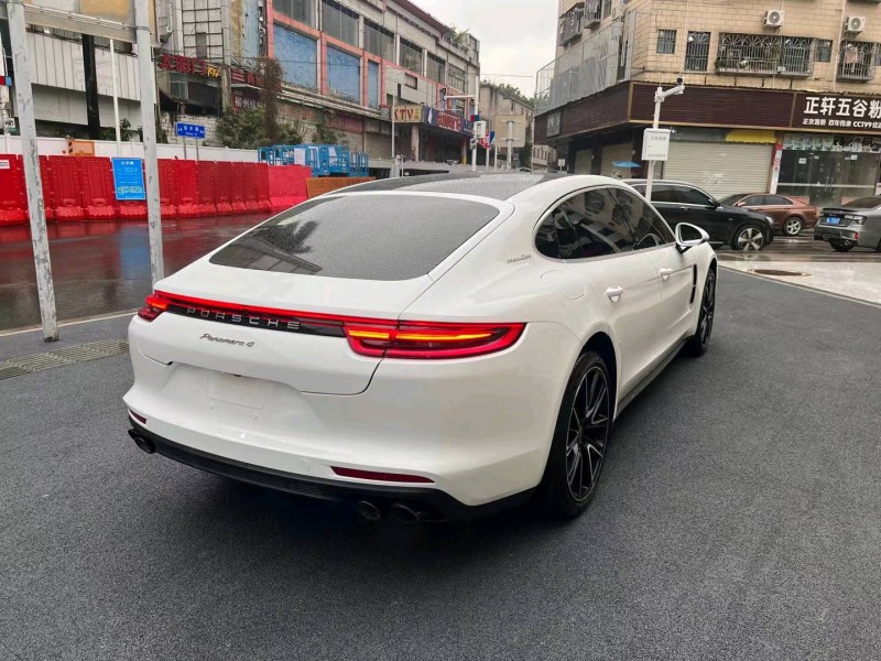 广州19年保时捷帕拉梅拉7