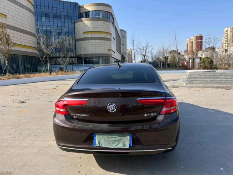 枣庄17年别克君越2