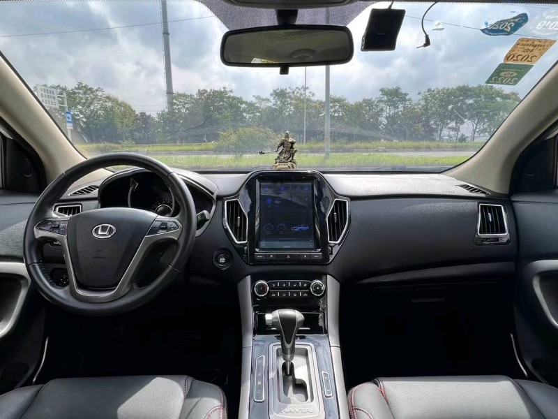 泰州18年华泰圣达菲4