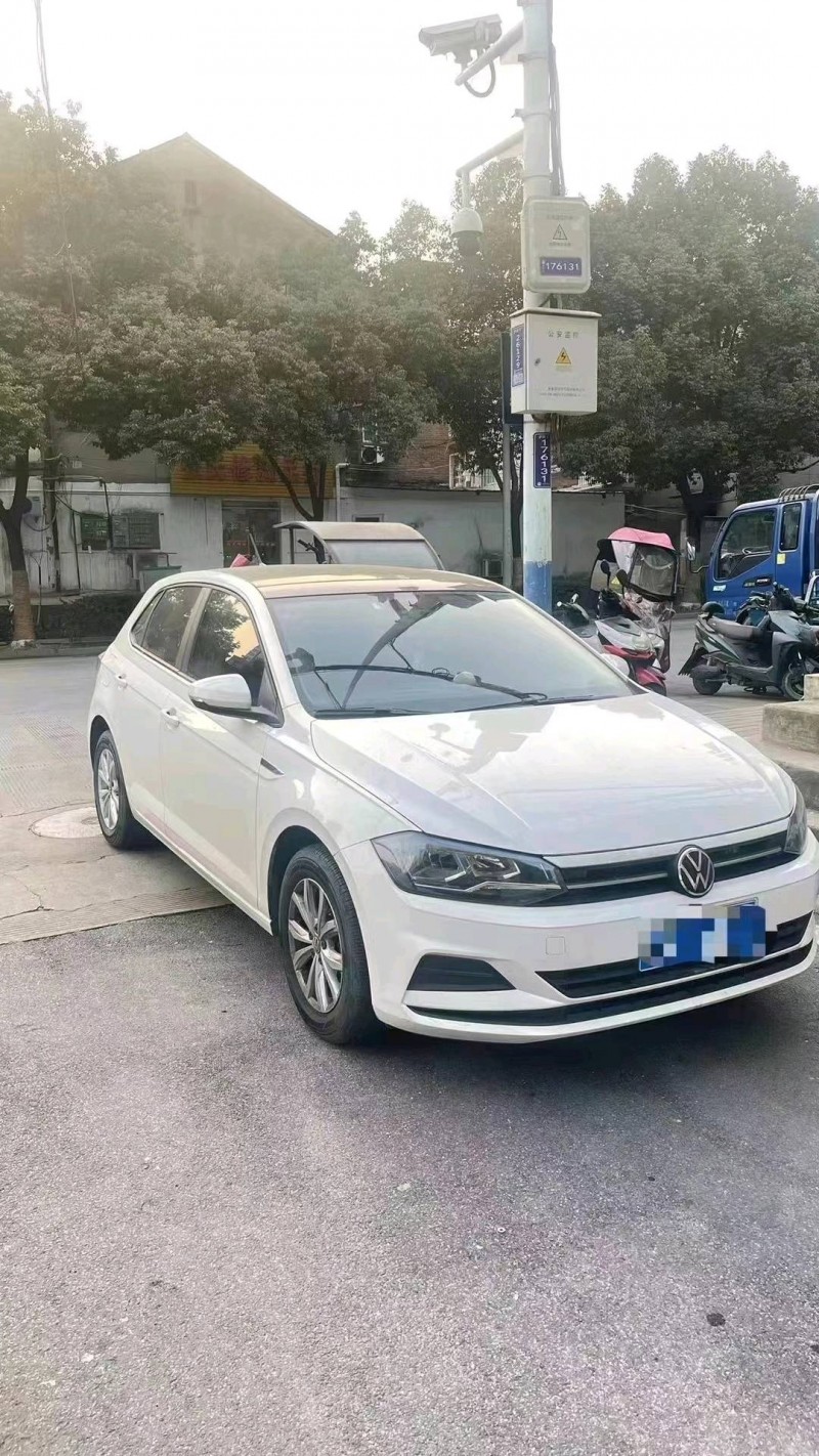 济宁21年大众polo3