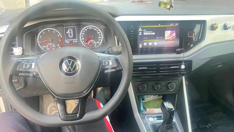 济宁21年大众polo6