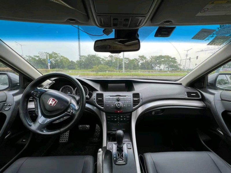 泰州19年本田思铂睿4