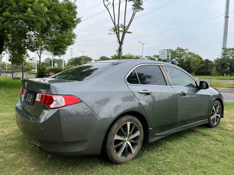 泰州19年本田思铂睿8