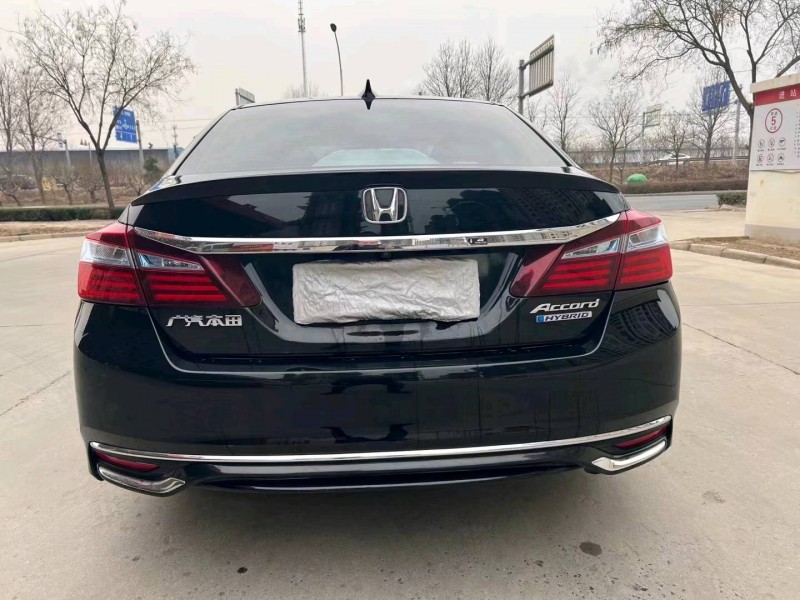 宜昌18年本田雅阁2