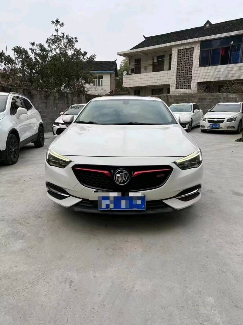 衡阳18年别克君威1