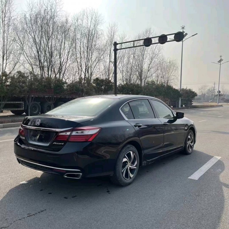 枣庄18年本田雅阁1