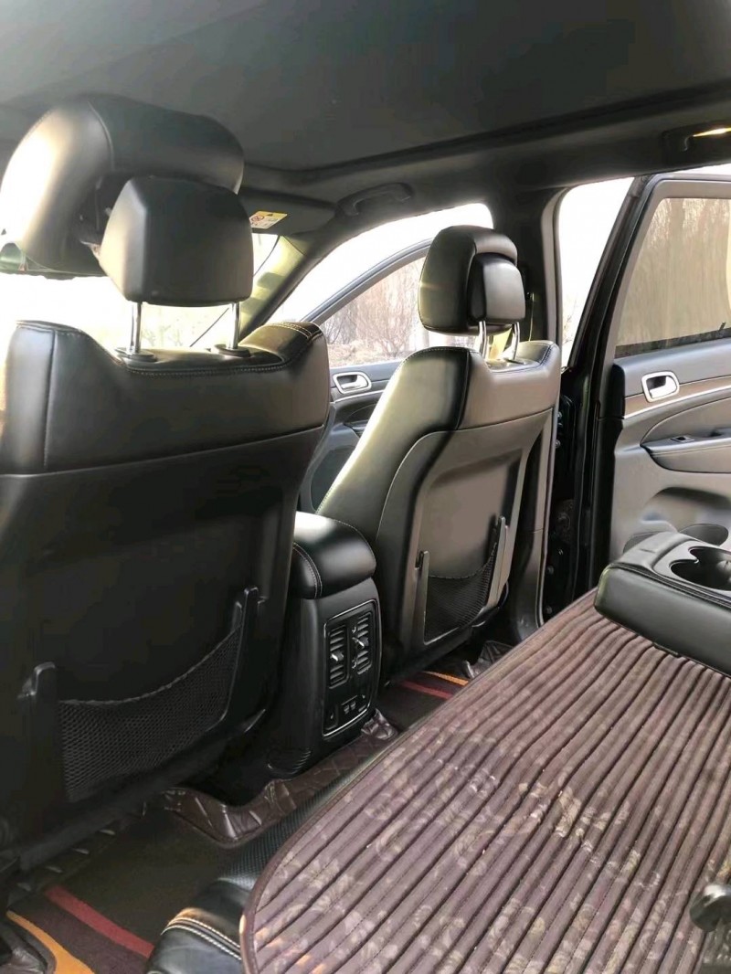 枣庄14年Jeep大切诺基6