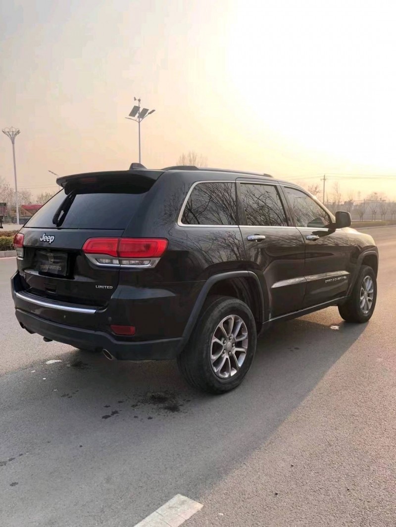 枣庄14年Jeep大切诺基9