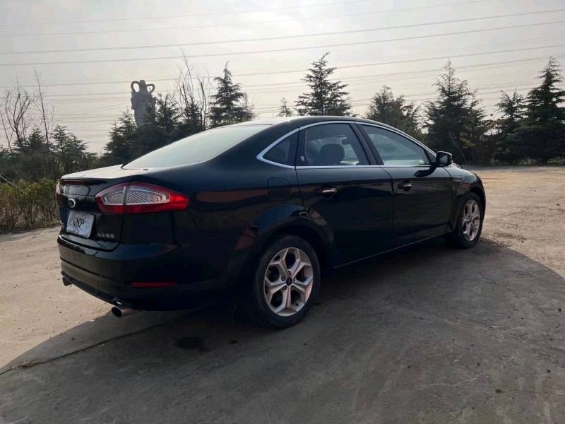 青岛12年福特蒙迪欧7