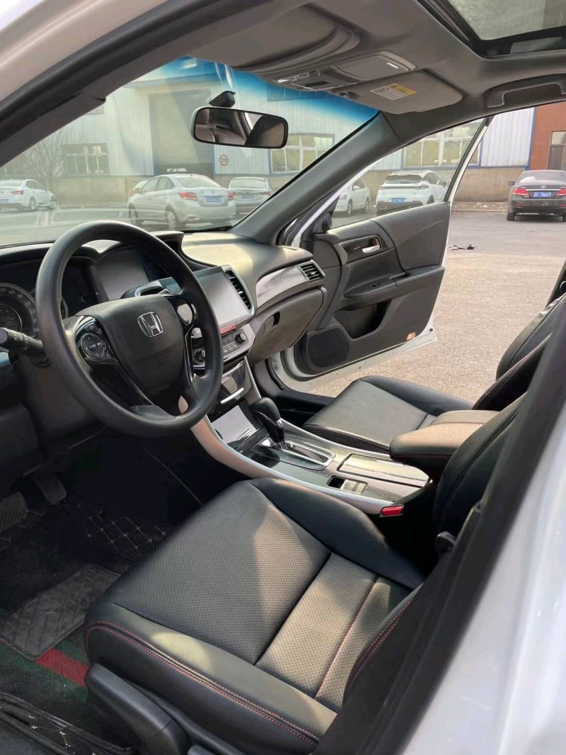 沈阳18年本田雅阁7