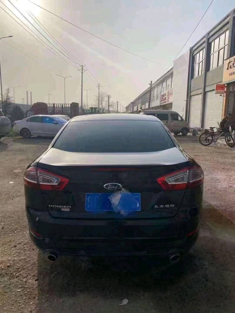青岛12年福特蒙迪欧9