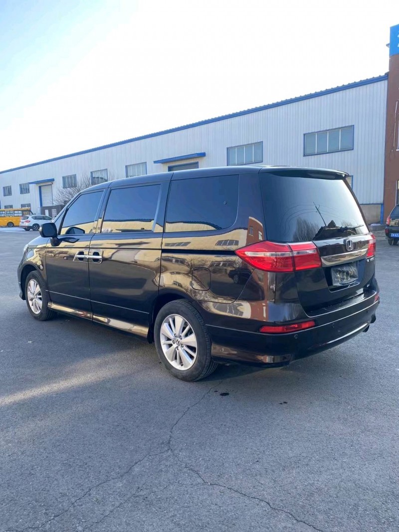 沈阳15年本田艾力绅5