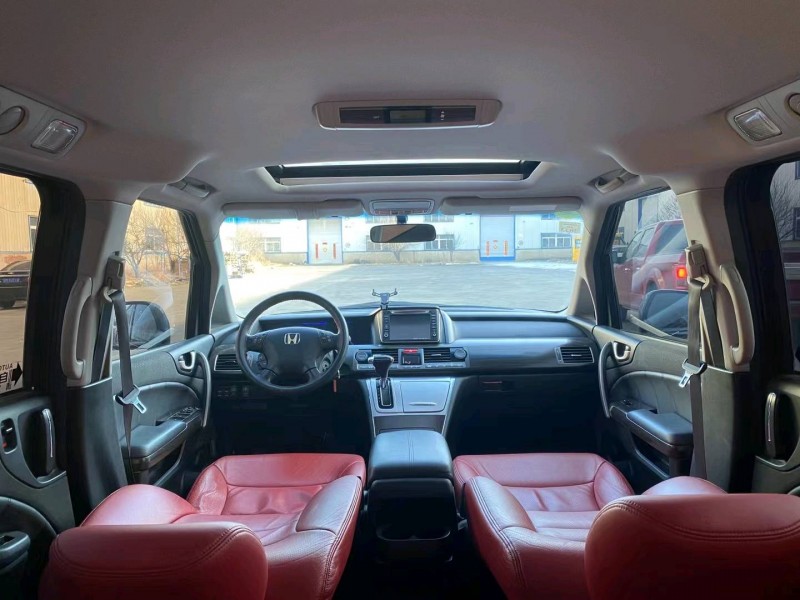 沈阳15年本田艾力绅1