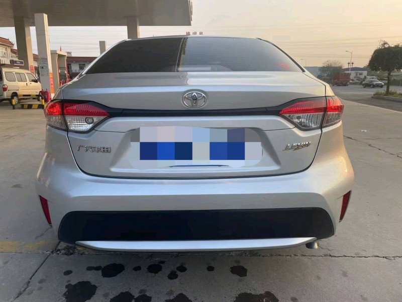 保定21年丰田雷凌6