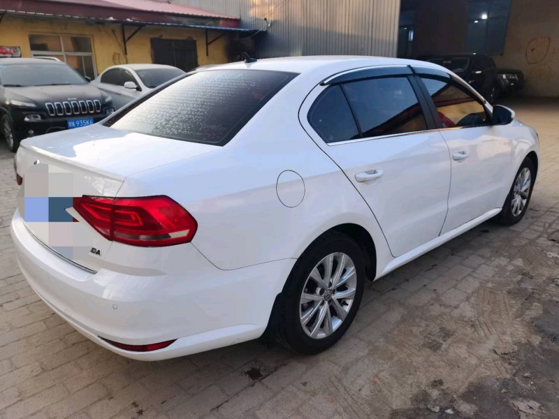 保定17年大众朗逸4