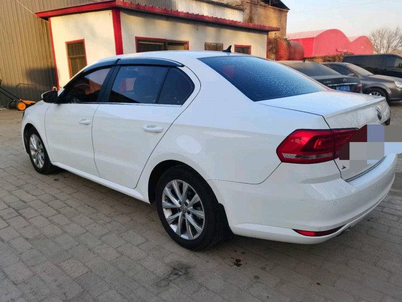 保定17年大众朗逸6